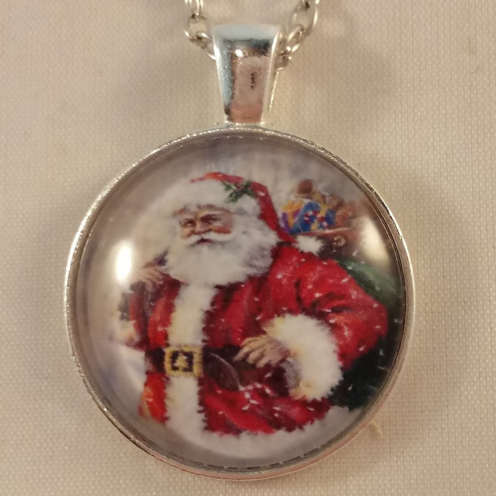Silver Santa Claus Cabochon Pendant Necklace 20" Party Gift